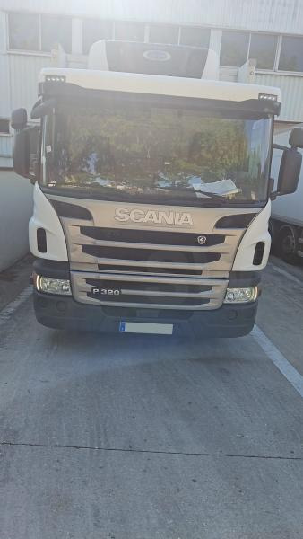 Scania P 320 - Refrigerator truck: picture 3 Scania P 320 - Refrigerator truck: picture 3