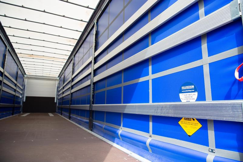 Curtainsider semi-trailer Schmitz Cargobull SCS (Location / Rent): picture 11