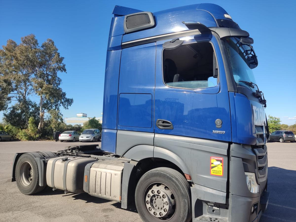 Mercedes Actros 1851 LS Retarder - Tractor unit: picture 3 Mercedes Actros 1851 LS Retarder - Tractor unit: picture 3