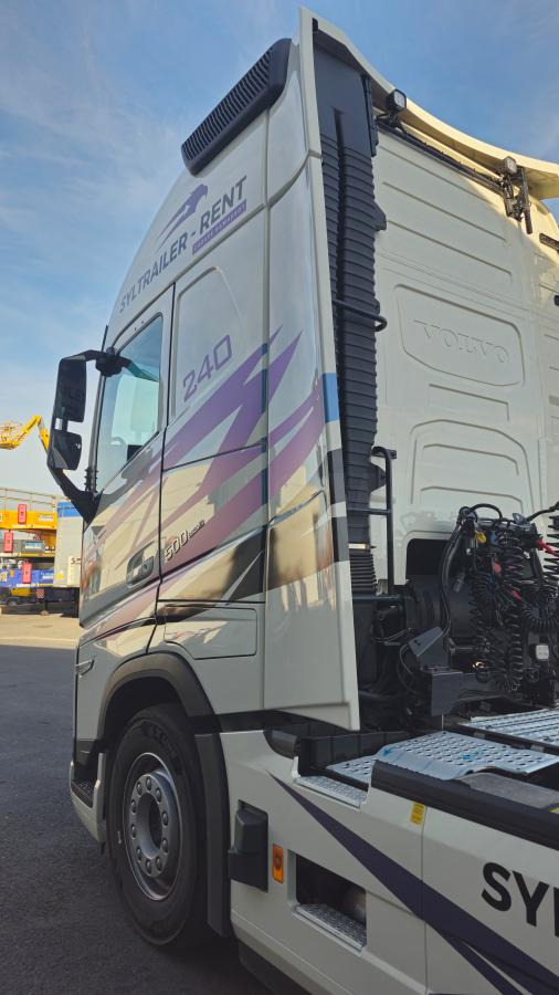 Volvo FH 500 AERO Globetrotter XXL (Location / Rent) - Tractor unit: picture 4 Volvo FH 500 AERO Globetrotter XXL (Location / Rent) - Tractor unit: picture 4