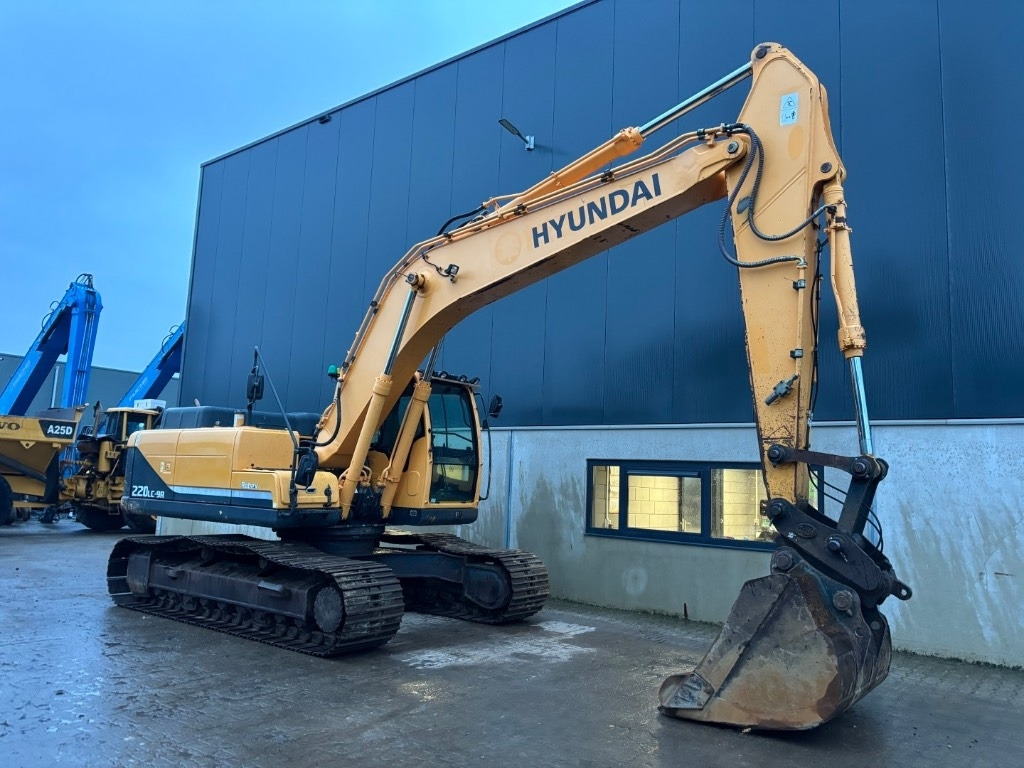 Hyundai Robex 220 LC-9 A - 210LC-9A - 220LC-9A - R210 R220 - Crawler excavator: picture 5 Hyundai Robex 220 LC-9 A - 210LC-9A - 220LC-9A - R210 R220 - Crawler excavator: picture 5