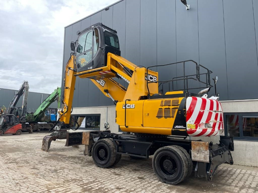 JCB JS 20 MH -- JCB JS20MH -- outriggers and blade - Waste/ Industry handler: picture 3 JCB JS 20 MH -- JCB JS20MH -- outriggers and blade - Waste/ Industry handler: picture 3