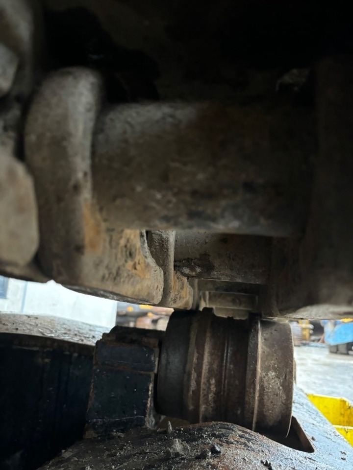 Crawler excavator JCB JS370LC -- JS 370 LC -- Full options: picture 50
