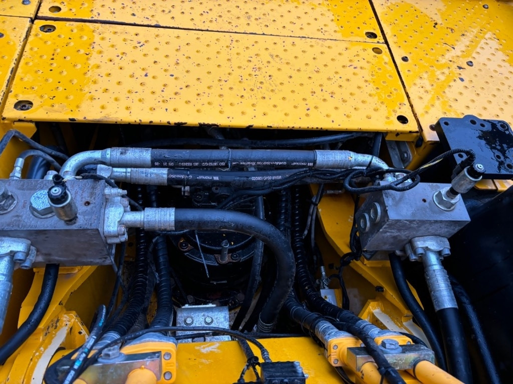 Crawler excavator JCB JS370LC -- JS 370 LC -- Full options: picture 44