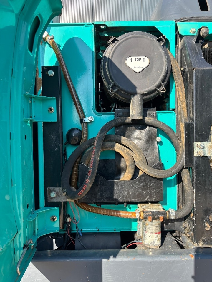 Crawler excavator Kobelco SK 210 LC-10 - Kobelco SK210: picture 35