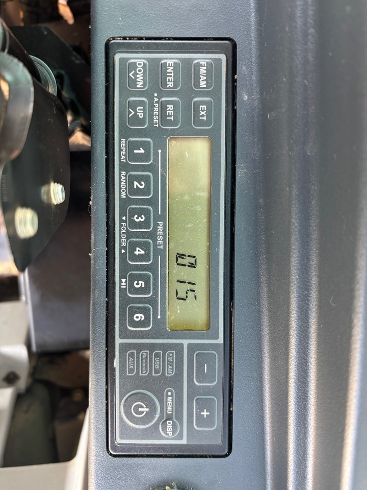 Crawler excavator Kobelco SK 210 LC-10 - Kobelco SK210: picture 23