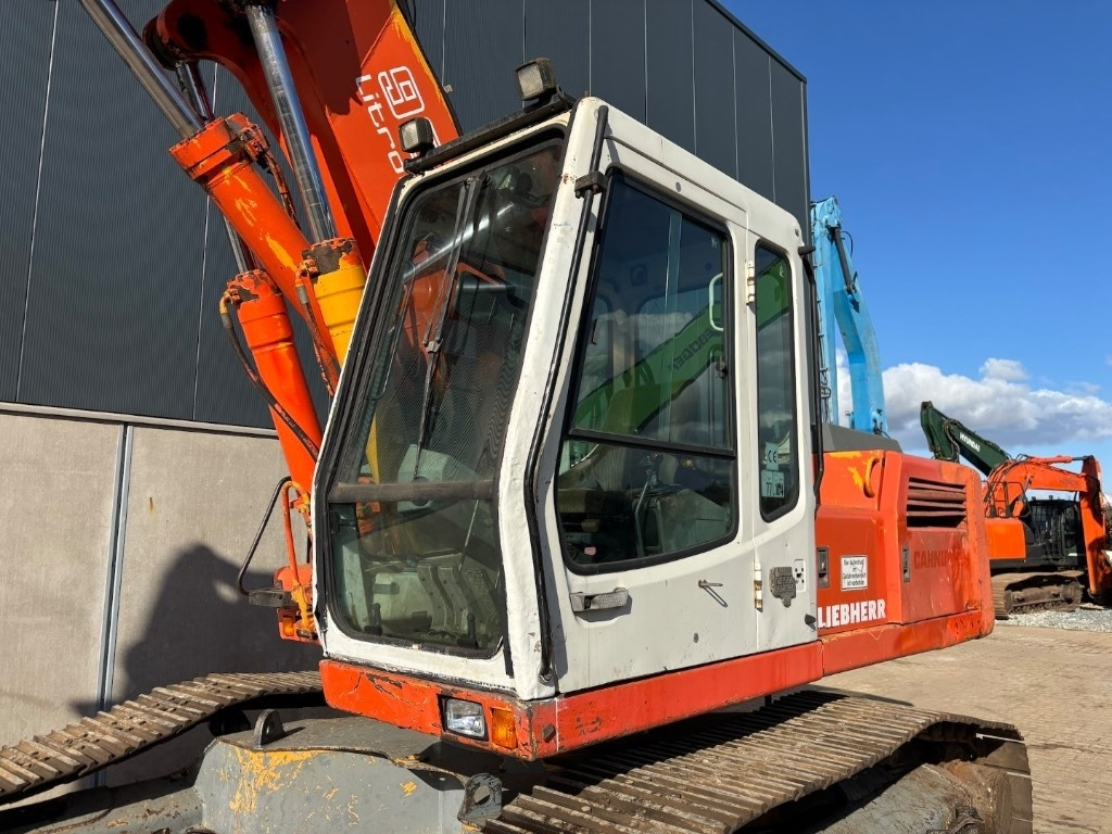 Crawler excavator Liebherr R 922 HD S L with LaBounty Shear: picture 10