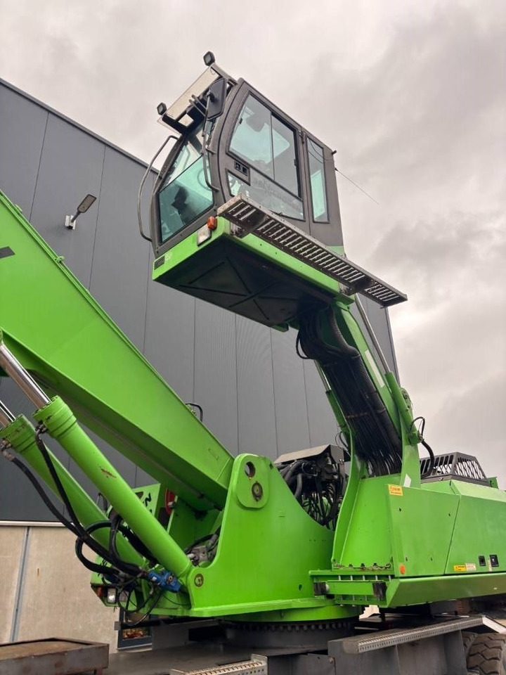 Sennebogen 835 M -- immaculate condition - Waste/ Industry handler: picture 3 Sennebogen 835 M -- immaculate condition - Waste/ Industry handler: picture 3