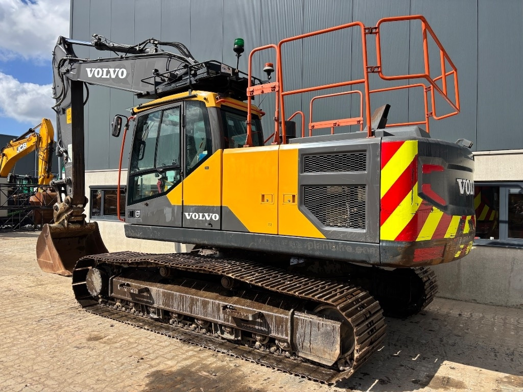 Volvo EC 220 E L - EC220EL - 220EL - Crawler excavator: picture 3 Volvo EC 220 E L - EC220EL - 220EL - Crawler excavator: picture 3