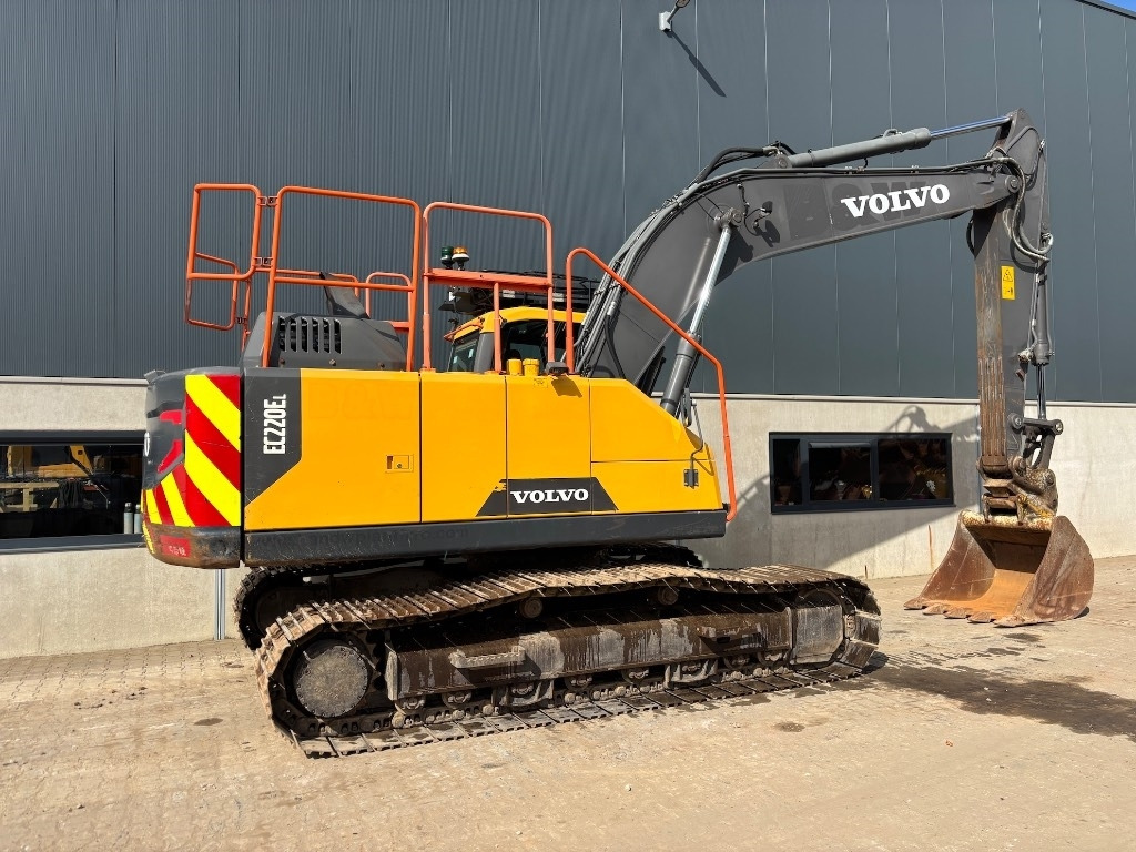 Volvo EC 220 E L - EC220EL - 220EL - Crawler excavator: picture 5 Volvo EC 220 E L - EC220EL - 220EL - Crawler excavator: picture 5