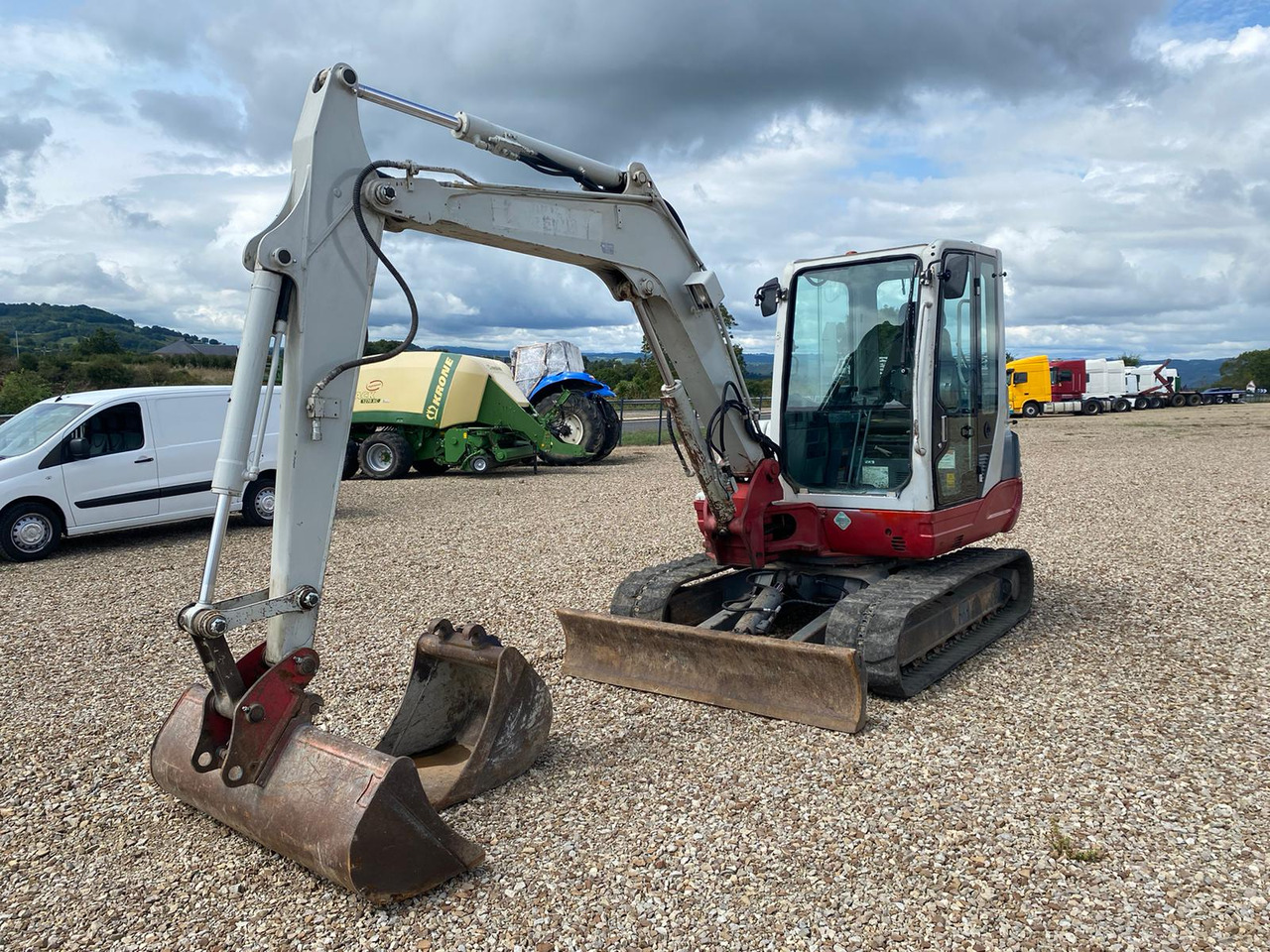 TAKEUCHI TB 250 - Crawler excavator: picture 1 TAKEUCHI TB 250 - Crawler excavator: picture 1
