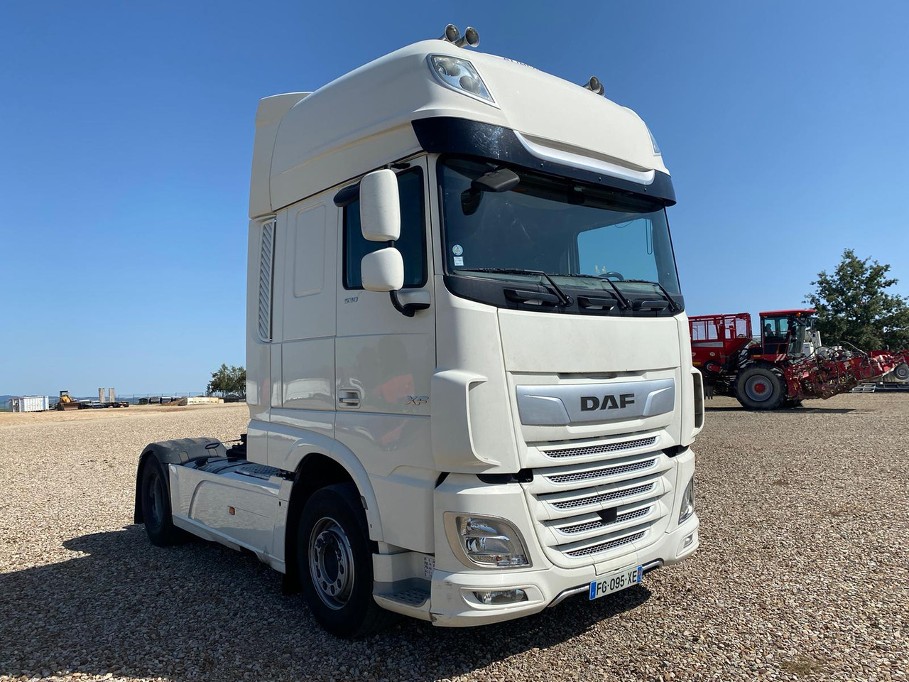 DAF XF530 Super Space Cab - Tractor unit: picture 2 DAF XF530 Super Space Cab - Tractor unit: picture 2