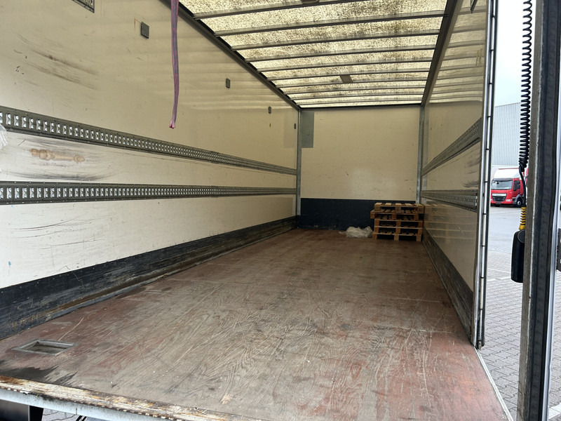 Box truck DAF LF 210 FA / 12 Ton / 450 dkm / Tacho V2 / Box / Laadklep / APK TUV 09-26: picture 9 Box truck DAF LF 210 FA / 12 Ton / 450 dkm / Tacho V2 / Box / Laadklep / APK TUV 09-26: picture 9