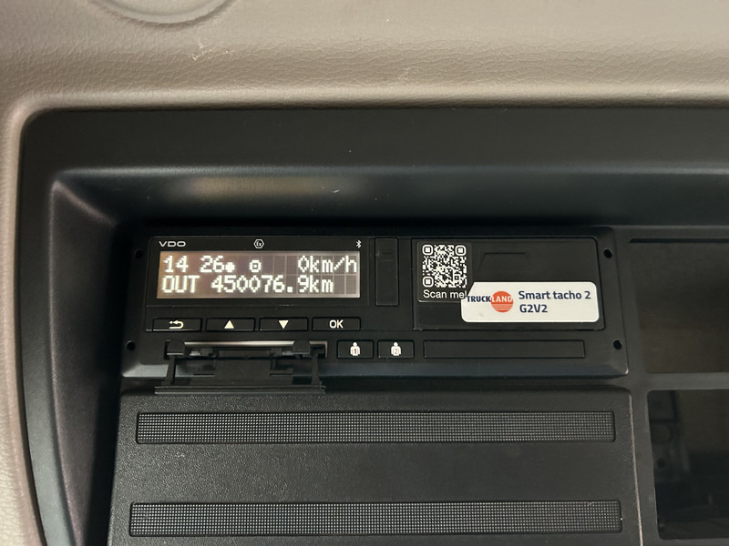 Box truck DAF LF 210 FA / 12 Ton / 450 dkm / Tacho V2 / Box / Laadklep / APK TUV 09-26: picture 6 Box truck DAF LF 210 FA / 12 Ton / 450 dkm / Tacho V2 / Box / Laadklep / APK TUV 09-26: picture 6