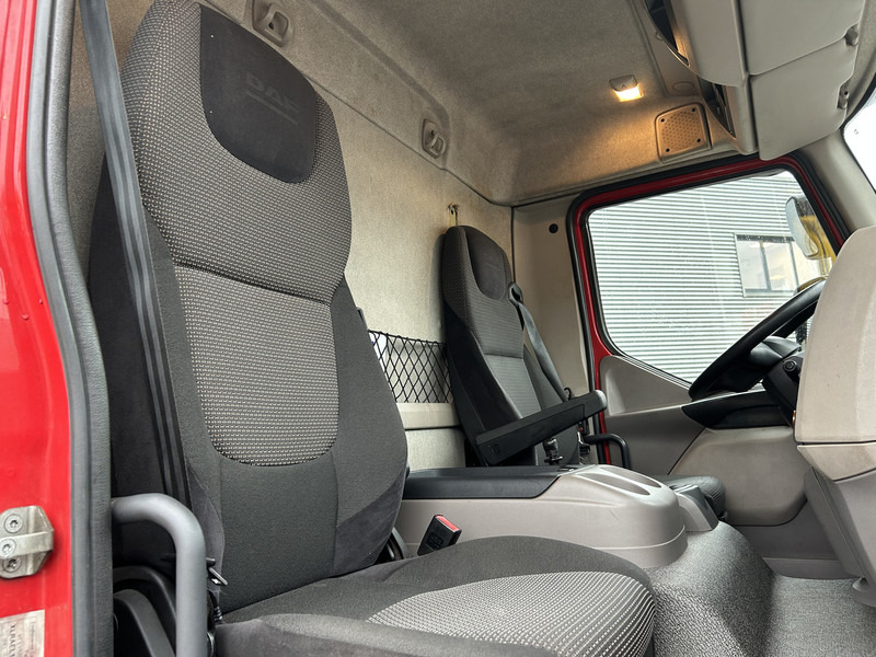 Box truck DAF LF 210 FA / 12 Ton / 450 dkm / Tacho V2 / Box / Laadklep / APK TUV 09-26: picture 8 Box truck DAF LF 210 FA / 12 Ton / 450 dkm / Tacho V2 / Box / Laadklep / APK TUV 09-26: picture 8