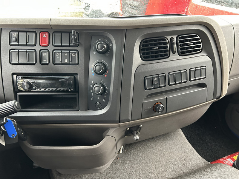 DAF LF 210 FA / 12 Ton / 471 dkm / Curtainside / Loadlift / APK TUV 06-26 - Curtainsider truck: picture 5 DAF LF 210 FA / 12 Ton / 471 dkm / Curtainside / Loadlift / APK TUV 06-26 - Curtainsider truck: picture 5