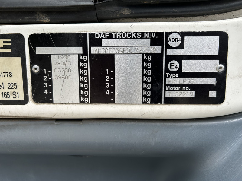 Box truck DAF LF55 220 Euro 4 / 12 Ton / 673 dkm / Box / Loadlift / APK TUV 01-26: picture 12