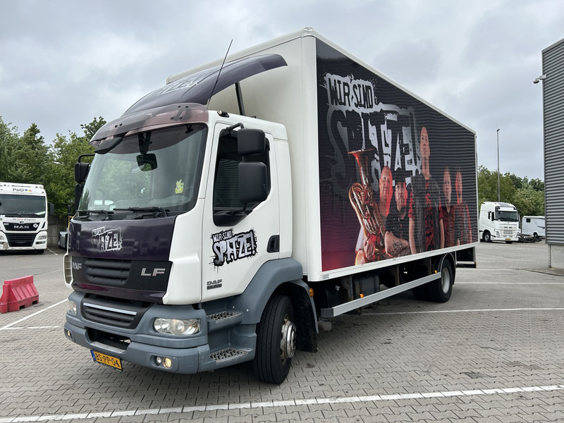 Box truck DAF LF55 220 Euro 4 / 12 Ton / 673 dkm / Box / Loadlift / APK TUV 01-26: picture 19