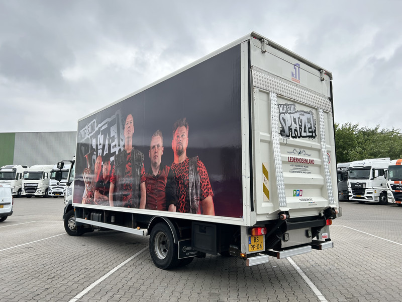 Box truck DAF LF55 220 Euro 4 / 12 Ton / 673 dkm / Box / Loadlift / APK TUV 01-26: picture 18