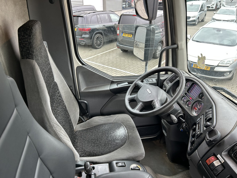 DAF LF55 220 Euro 4 / 12 Ton / 673 dkm / Box / Loadlift / APK TUV 01-26 - Box truck: picture 3 DAF LF55 220 Euro 4 / 12 Ton / 673 dkm / Box / Loadlift / APK TUV 01-26 - Box truck: picture 3