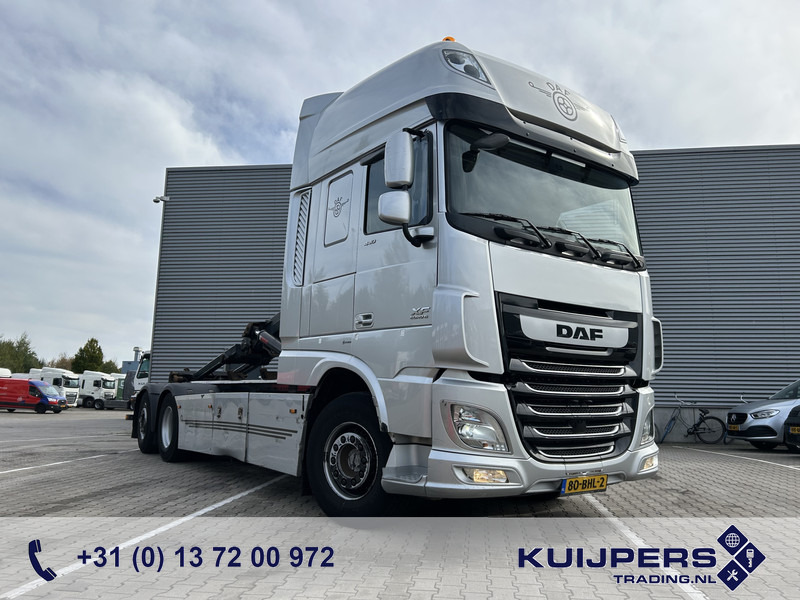 DAF XF 440 FAN SSC / Hiab Hook 21 Ton / 557 dkm / 9 Ton Front Axle - Hook lift truck, Crane truck: picture 1 DAF XF 440 FAN SSC / Hiab Hook 21 Ton / 557 dkm / 9 Ton Front Axle - Hook lift truck, Crane truck: picture 1