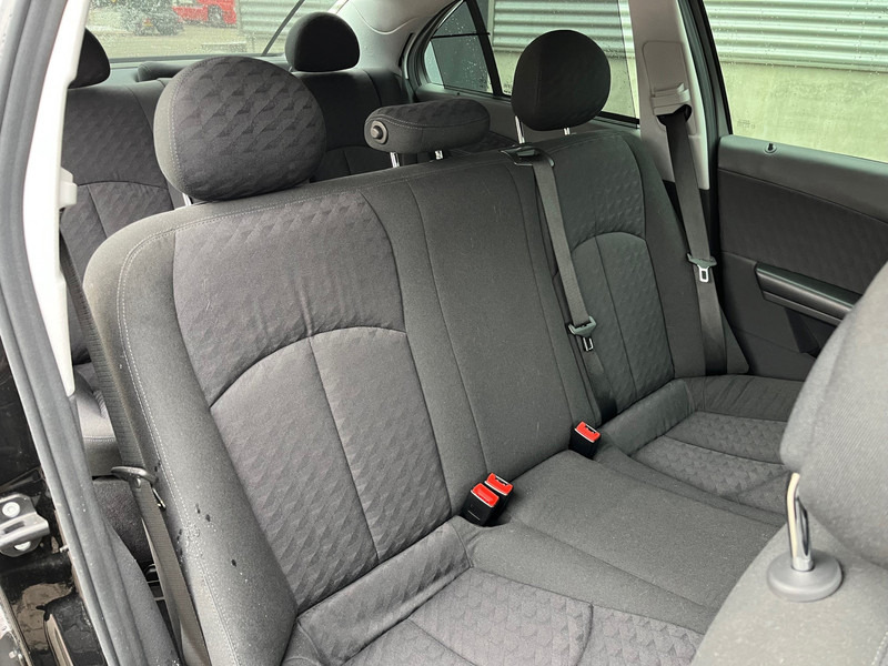 Mercedes-Benz E-Klasse / Limousine / 240 Avantgarde / 4-Matic / 8-pers / APK/TUV 09-2026 - Sedan: picture 5 Mercedes-Benz E-Klasse / Limousine / 240 Avantgarde / 4-Matic / 8-pers / APK/TUV 09-2026 - Sedan: picture 5