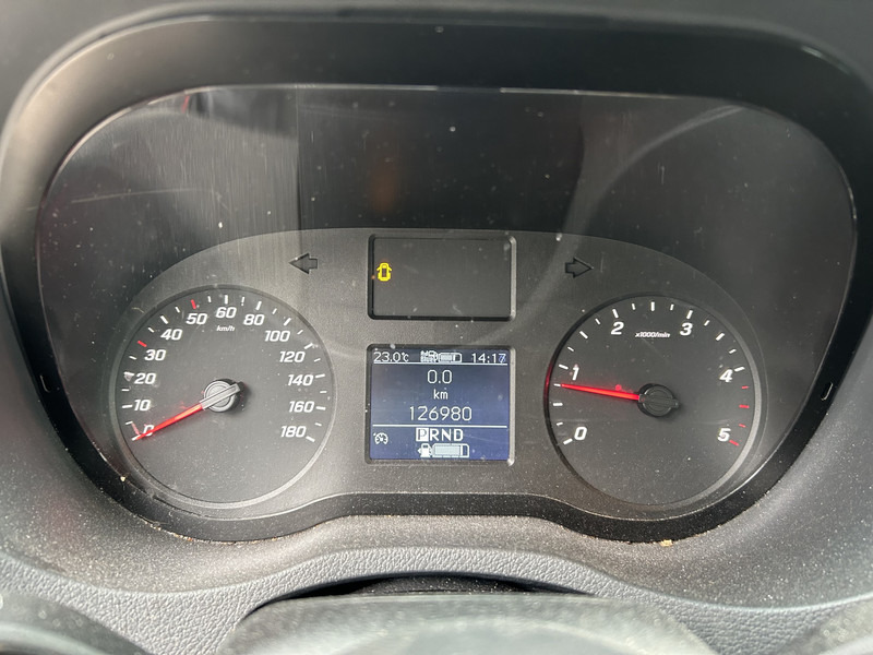 Mercedes-Benz Sprinter 515 1.9 CDI / 126 dkm / Box 4.4 mtr / Laadklep / APK 07-26 - Box van: picture 4 Mercedes-Benz Sprinter 515 1.9 CDI / 126 dkm / Box 4.4 mtr / Laadklep / APK 07-26 - Box van: picture 4