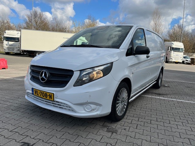 Small van Mercedes-Benz Vito 109 CDI Lang / Airco / Cruise / Trekhaak / APK 01-26: picture 14