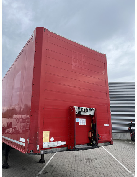 Closed box semi-trailer Schmitz Cargobull SCB S2 / Box Trailer / 2 axle / Loadlift / APK TUV 04-26: picture 15