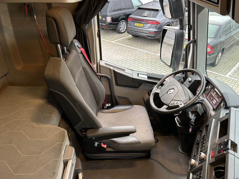 Renault T 460 / Sleeper Cab / 889 dkm / 2 Tanks / APK TUV 11-26 - Tractor unit: picture 3 Renault T 460 / Sleeper Cab / 889 dkm / 2 Tanks / APK TUV 11-26 - Tractor unit: picture 3