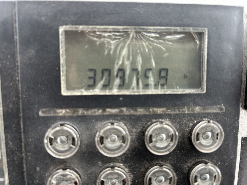 Terberg YT 182 Terminal Tractor / Allison - Cummins - Tractor unit: picture 4 Terberg YT 182 Terminal Tractor / Allison - Cummins - Tractor unit: picture 4