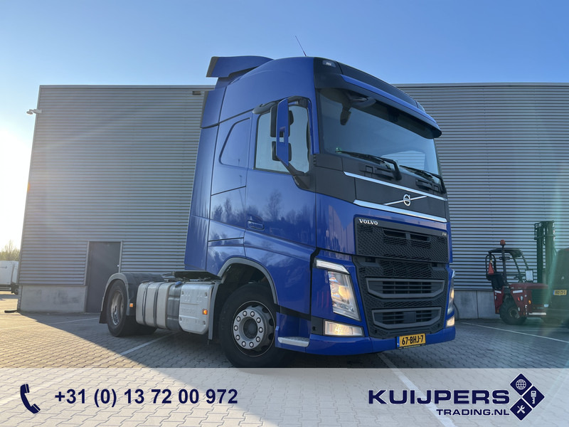 Volvo FH 420 Globetrotter / 790 dkm / 2 Tanks / VEB+ / NL Truck - Tractor unit: picture 1 Volvo FH 420 Globetrotter / 790 dkm / 2 Tanks / VEB+ / NL Truck - Tractor unit: picture 1