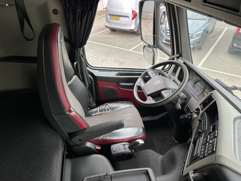 Volvo FM 370 Globetrotter / 770 dkm / 2 Tanks / APK TUV 07-25 - Tractor unit: picture 3 Volvo FM 370 Globetrotter / 770 dkm / 2 Tanks / APK TUV 07-25 - Tractor unit: picture 3
