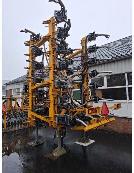 Bouwlandbemester HT8250 - Manure spreader: picture 2 Bouwlandbemester HT8250 - Manure spreader: picture 2