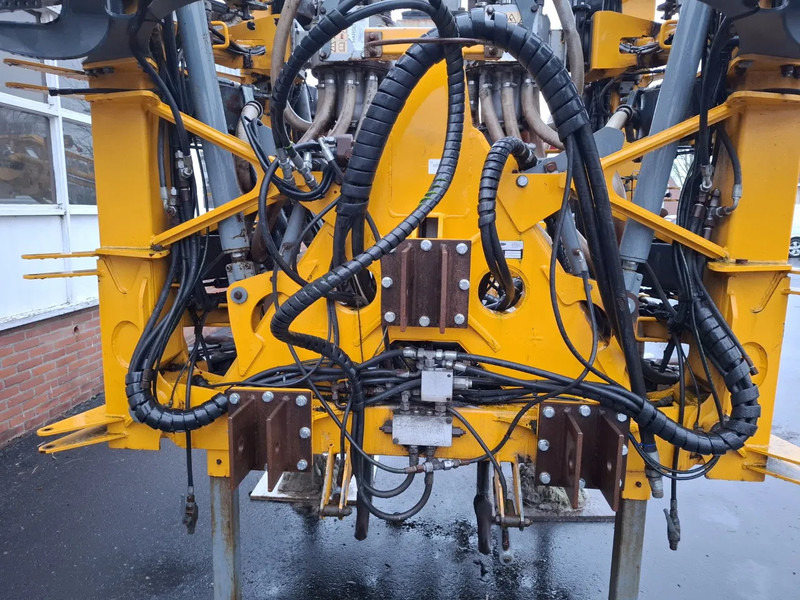 Bouwlandbemester HT8250 - Manure spreader: picture 3 Bouwlandbemester HT8250 - Manure spreader: picture 3