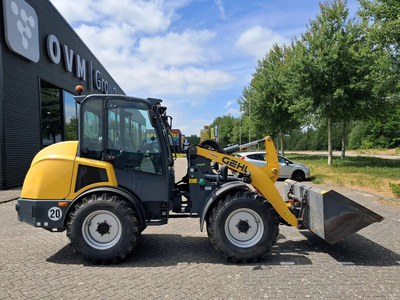 Gehl M9230 AL650 - Loader: picture 3 Gehl M9230 AL650 - Loader: picture 3