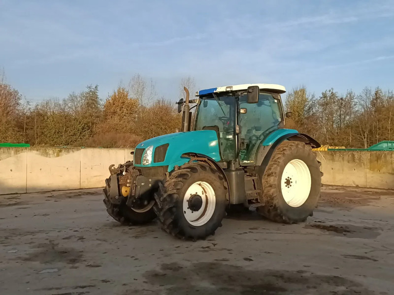 New Holland TS135A TS135A - Farm tractor: picture 1 New Holland TS135A TS135A - Farm tractor: picture 1