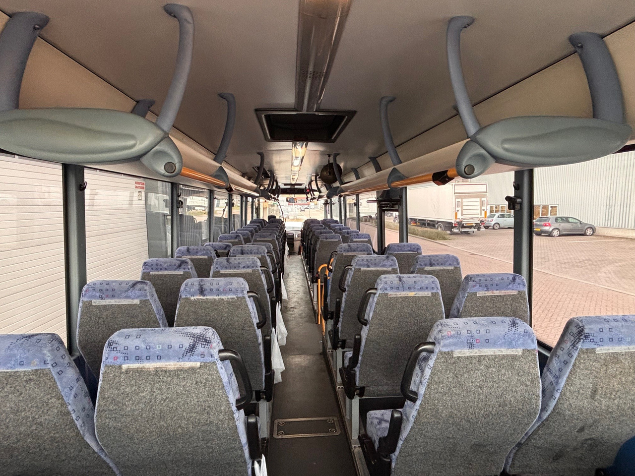 Suburban bus IVECO irisbus crosway: picture 15