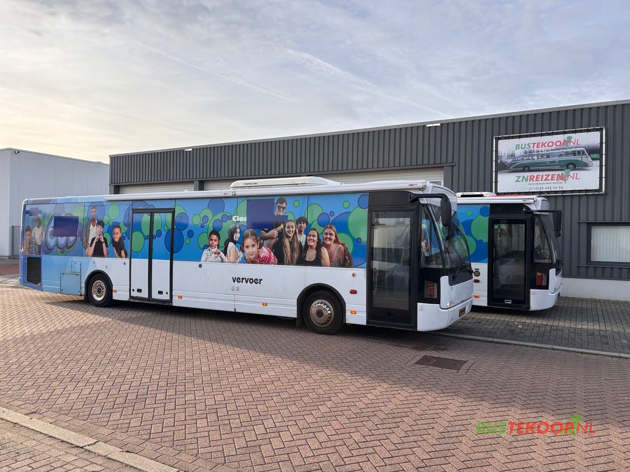 2x VDL Berkhof Ambassador 200, Euro 5 EEV SPECIAL BUS - Other machinery: picture 1 2x VDL Berkhof Ambassador 200, Euro 5 EEV SPECIAL BUS - Other machinery: picture 1