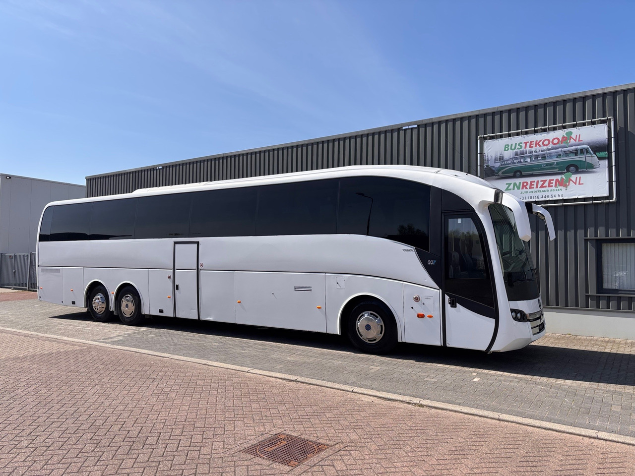 Volvo B11R SUNSUNDEGUI SC7, Euro 6. - Coach: picture 1 Volvo B11R SUNSUNDEGUI SC7, Euro 6. - Coach: picture 1