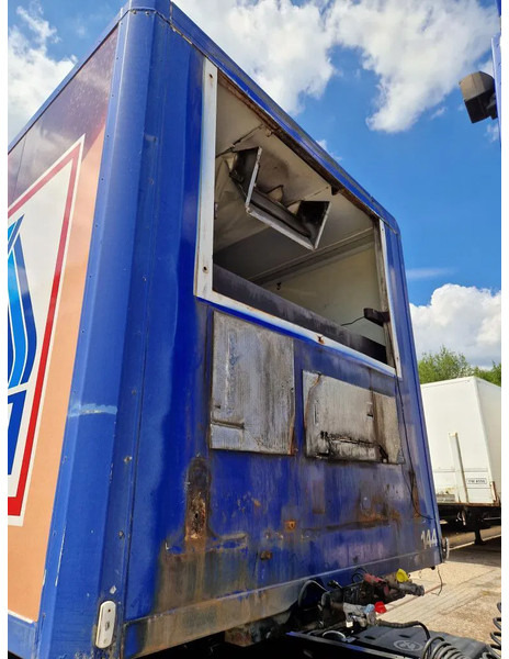 Ackermann VS-F24 / DHOLLANDIA 3000kg - Closed box semi-trailer: picture 3 Ackermann VS-F24 / DHOLLANDIA 3000kg - Closed box semi-trailer: picture 3