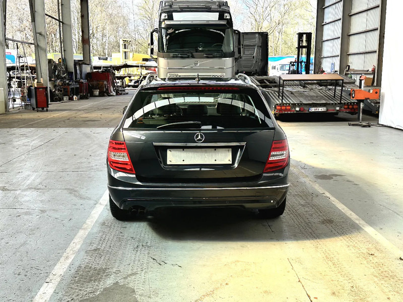 Mercedes-Benz C-Klasse C200 CDI / MOTORPROBLEEM /PROBLEME DE MOTEUR / MOTORPROBLEM - Car: picture 4 Mercedes-Benz C-Klasse C200 CDI / MOTORPROBLEEM /PROBLEME DE MOTEUR / MOTORPROBLEM - Car: picture 4