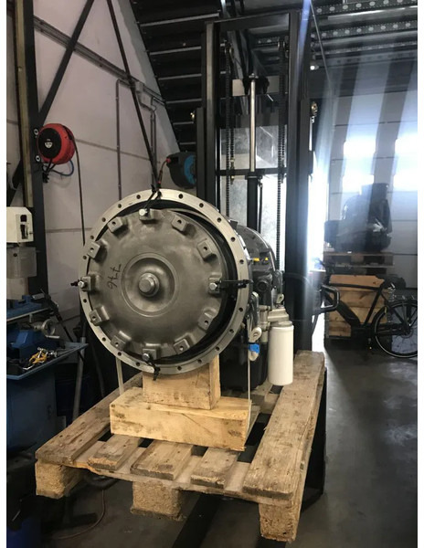 Volvo PT1563 22688 - Gearbox for Articulated dumper: picture 4 Volvo PT1563 22688 - Gearbox for Articulated dumper: picture 4