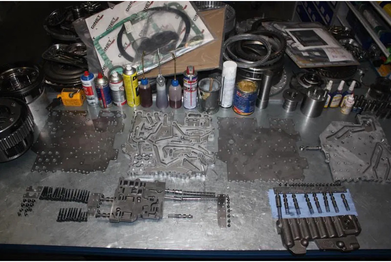 Volvo PT1761A 11038035 (A35C) - Gearbox for Articulated dumper: picture 5 Volvo PT1761A 11038035 (A35C) - Gearbox for Articulated dumper: picture 5