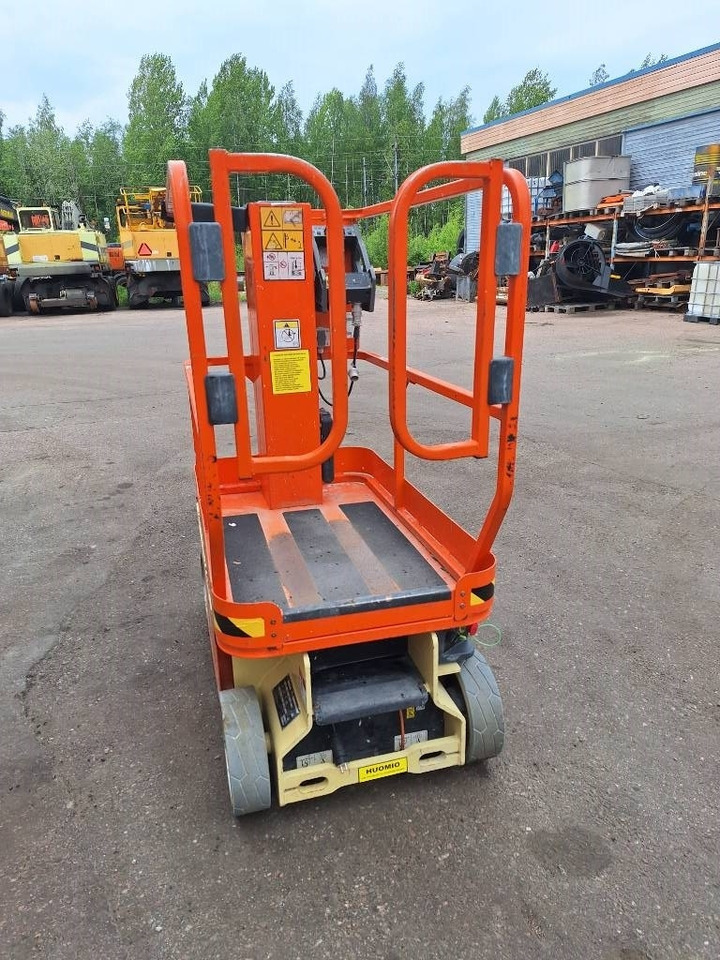 JLG 1230 ES uudet akut!! - Scissor lift: picture 4 JLG 1230 ES uudet akut!! - Scissor lift: picture 4