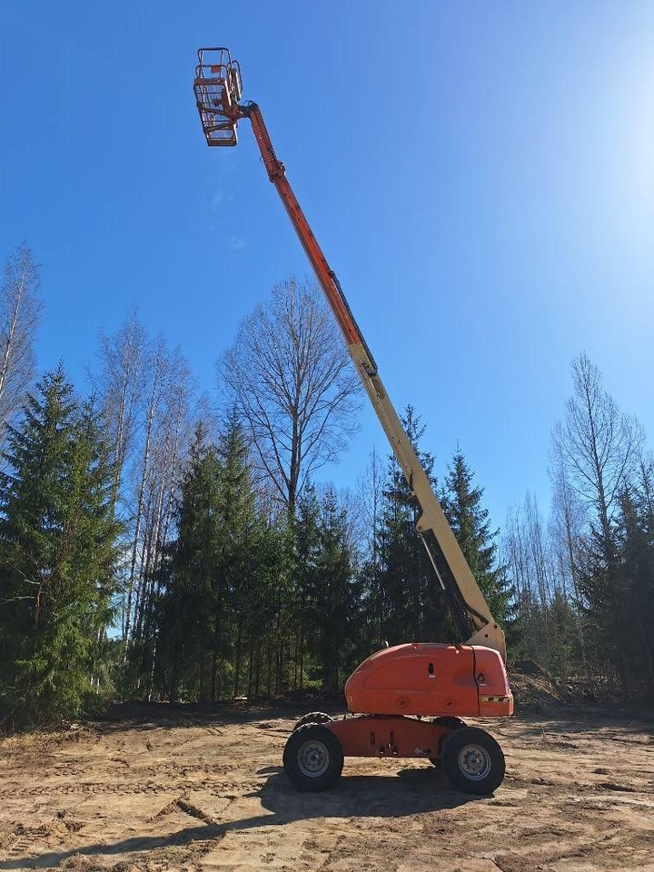 JLG 460 SJ - Articulated boom: picture 2 JLG 460 SJ - Articulated boom: picture 2