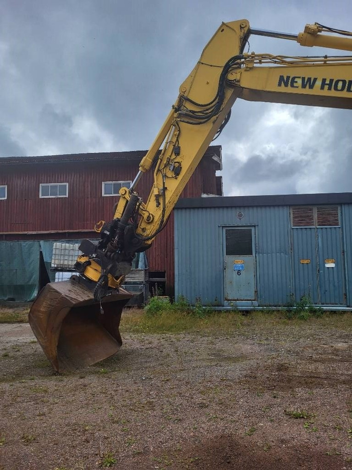 New Holland Kobelco E 235 B SR-2 - Crawler excavator: picture 4 New Holland Kobelco E 235 B SR-2 - Crawler excavator: picture 4