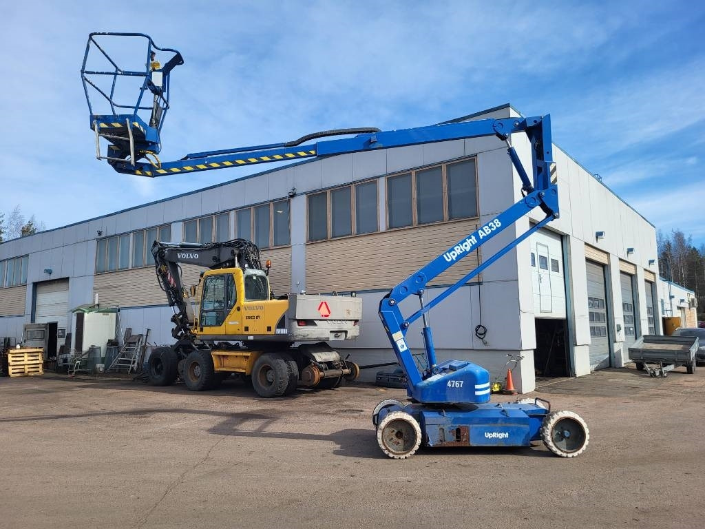 Upright AB38N - Articulated boom: picture 3 Upright AB38N - Articulated boom: picture 3