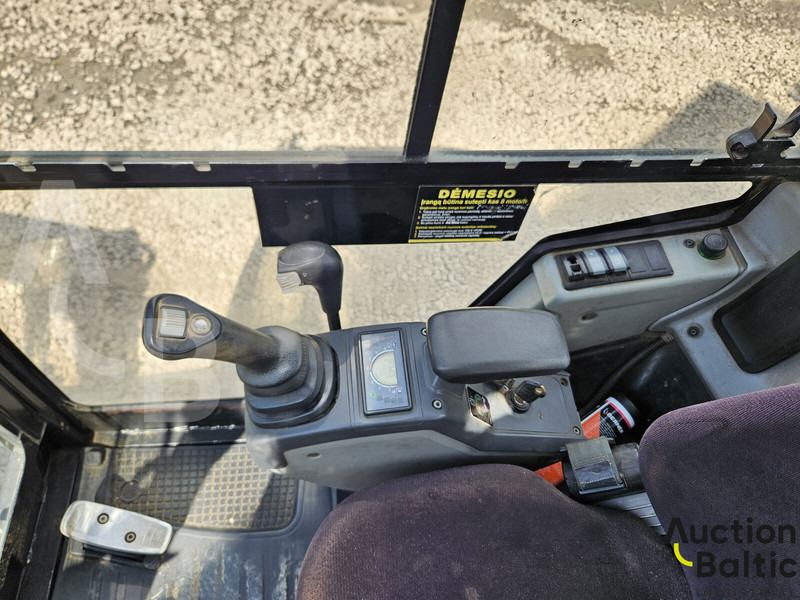Mini excavator Caterpillar 302.4 D: picture 7