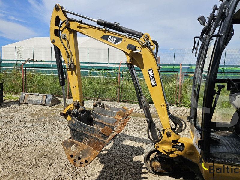 Mini excavator Caterpillar 302.4 D: picture 9